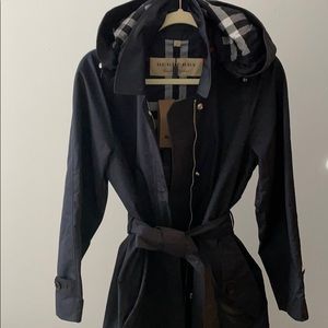 Burberry Kibworth rain coat - Navy NWT